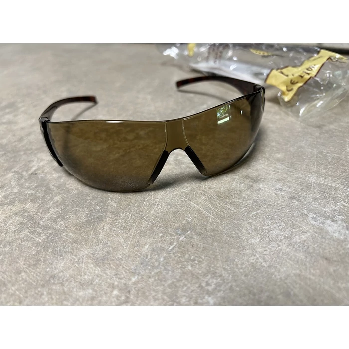 LUX OPTICAL LADYLUX 62523 VÉDŐSZEMÜVEG